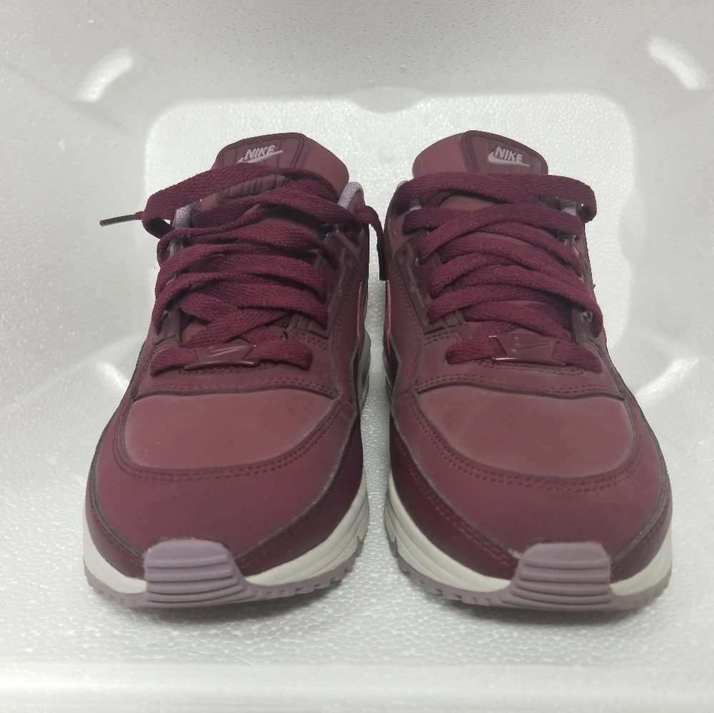 Nike Air Max Faded Purple Sneakers Mens size 8.5